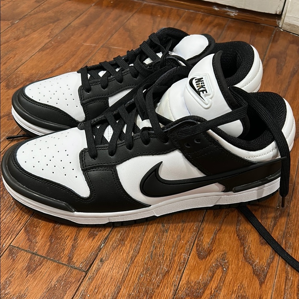 Nike Black and White Sneakers